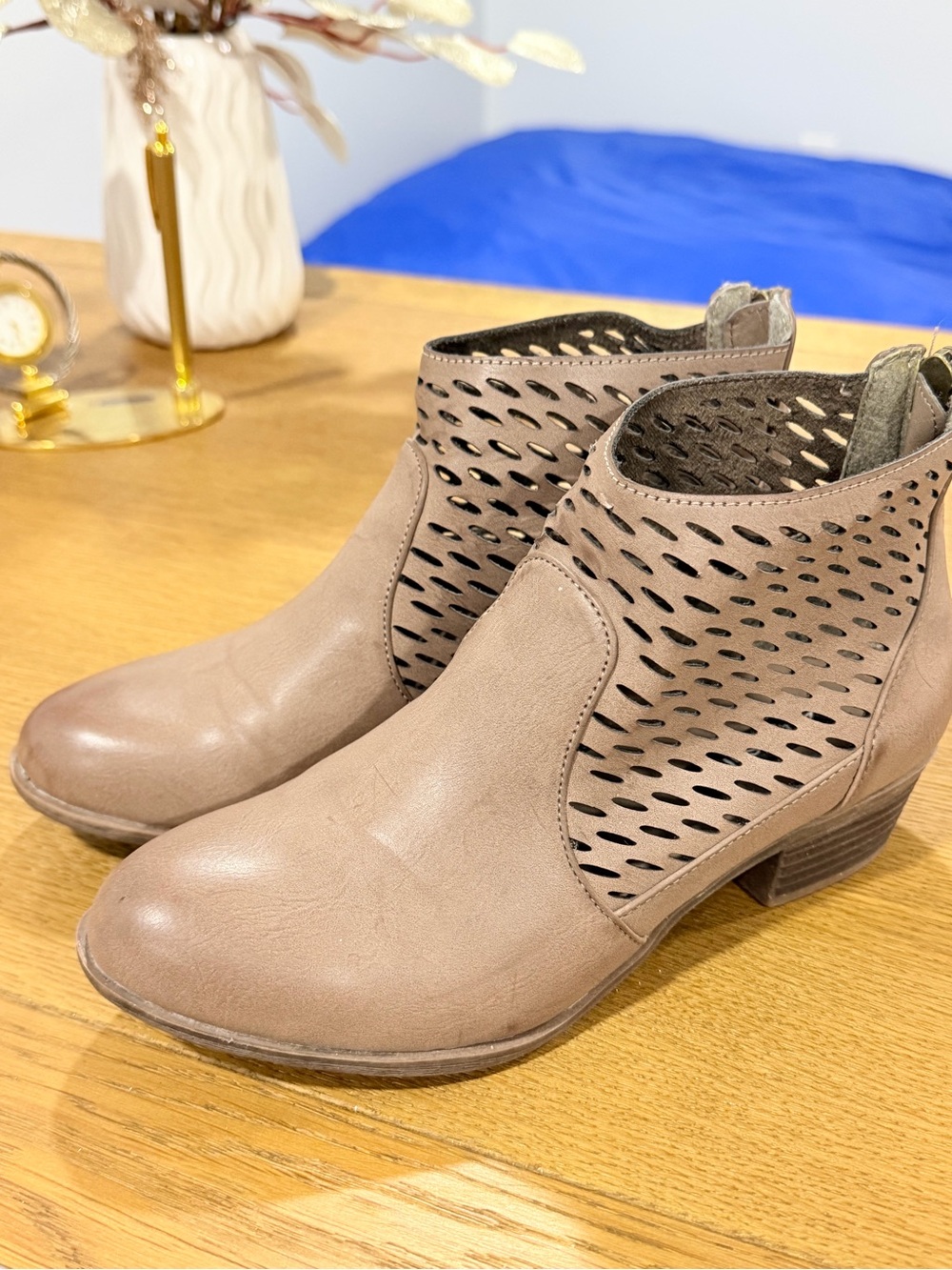ZigiSoho Taupe Cutout Ankle Booties size 6